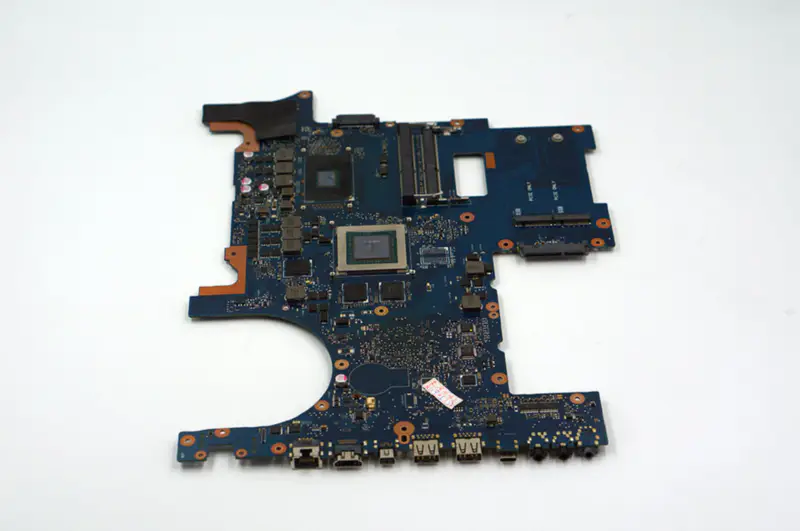 Asus G752VY GTX980M-4G -emolevy G752V G752-kannettavaan, jossa on I7-6700HQ-suoritin