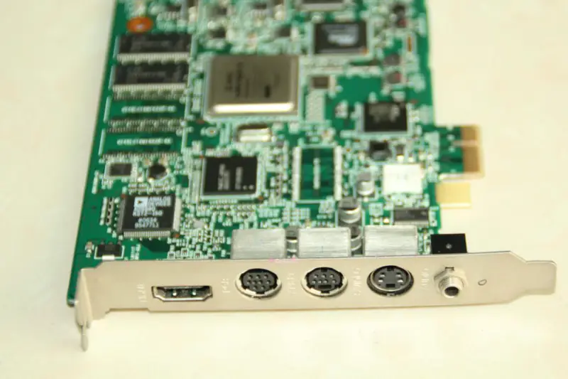 Canopus HDRECS Z08-PC-703 Pegasus Multi-format Real-time Video Editing Acquisition Card -monimuotoinen reaaliaikainen videonmuokkauskortti