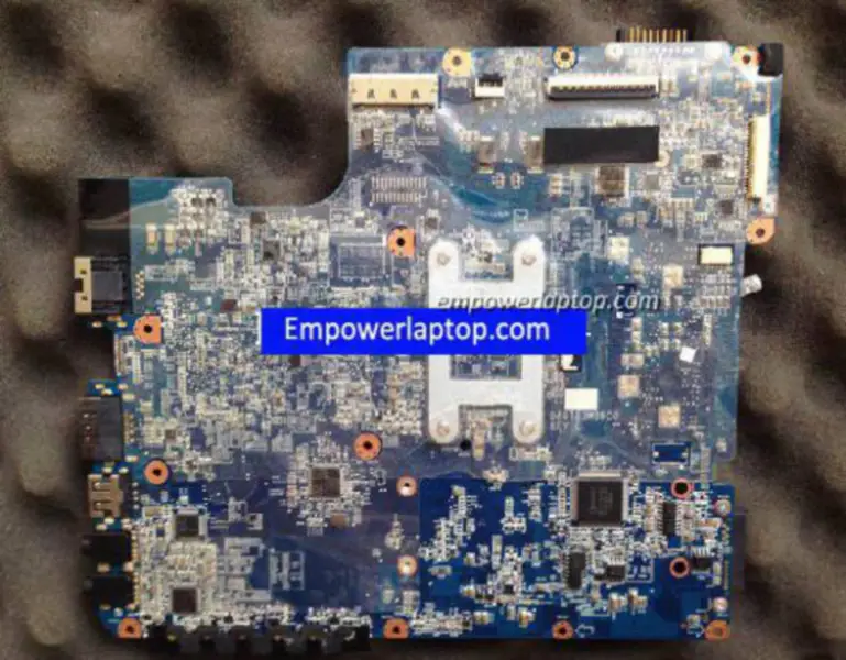 Toshiba satellite L640D A000073410 DA0TE3MB6C0 emolevy
