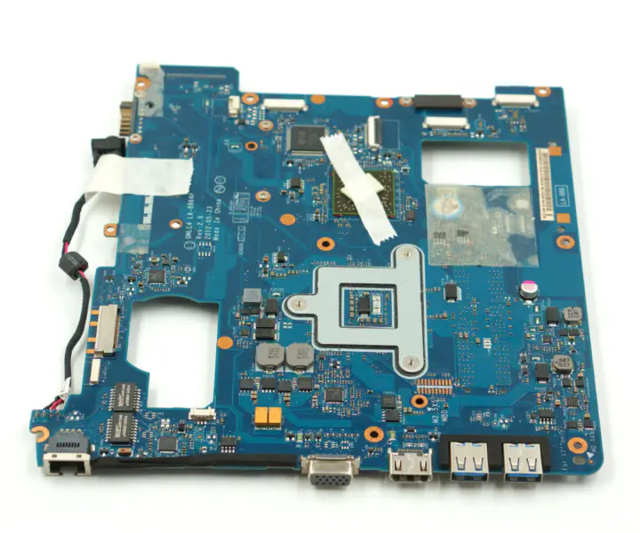Samsung NP365E5C NP355V5C Kannettava tietokone BA59-03399A QMLE4 LA-8864P REV:2.0 Emolevy emolevyllä