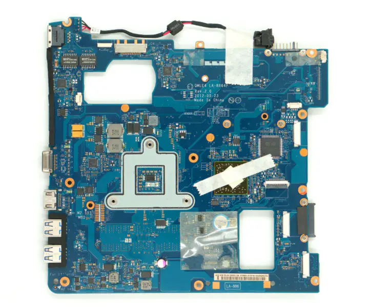 Samsung NP365E5C NP355V5C Kannettava tietokone BA59-03399A QMLE4 LA-8864P REV:2.0 Emolevy emolevyllä