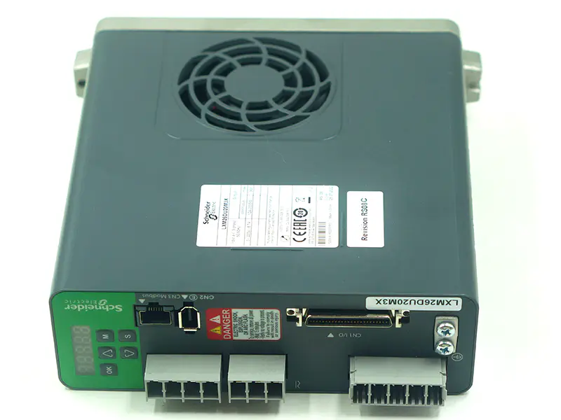 Schneider LXM26DU20M3X Servo-ohjain