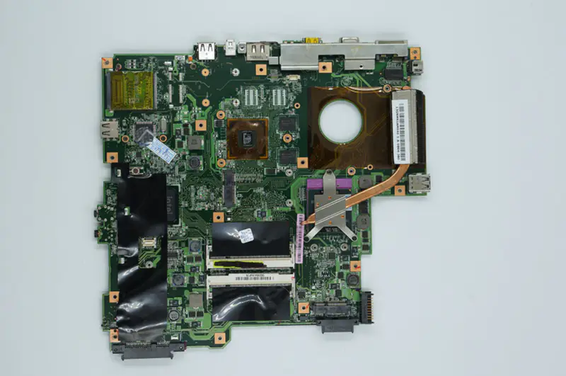 Asus M51TR AMD-emolevyllä