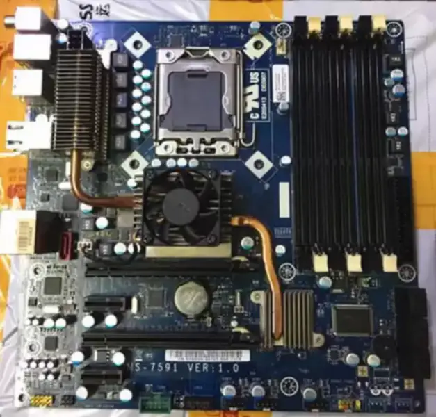 MS-7591 SOPIVA Dell Alienware Aurora -YHTIÖKORTTI LGA1366 X58 MAINBOARD LGA1366 X58 MAINBOARD