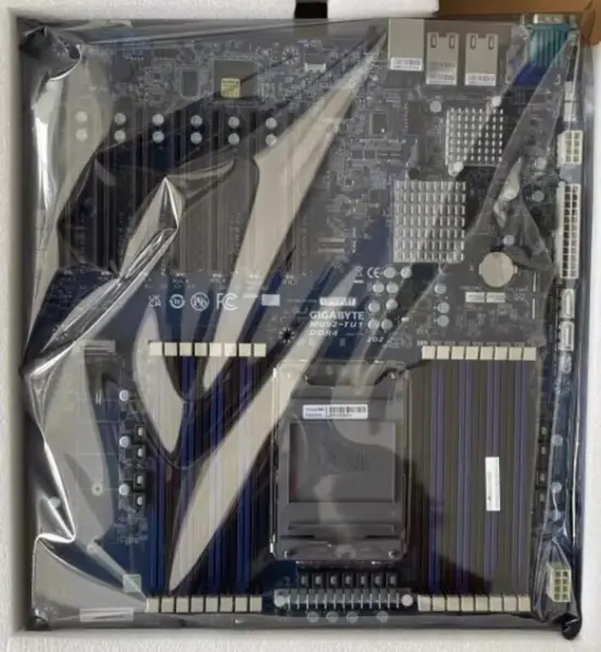 Gigabyte Mu92-tu1 emolevy