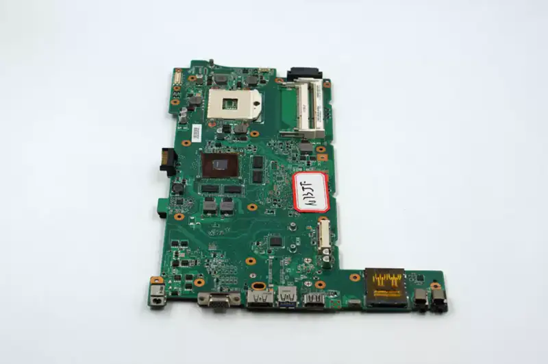 Asus N73JF emolevy (tuki I3, I5 CPU, ei tukea I7)