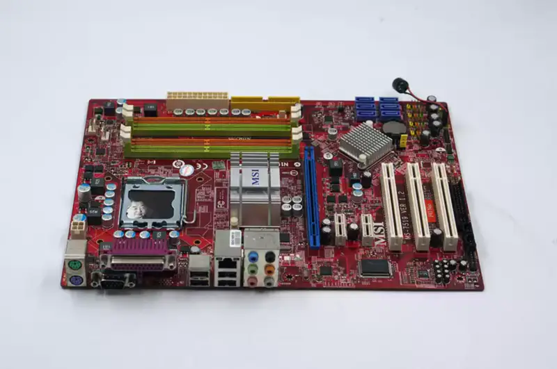 MSI P43 NEO MS-7519 P43 LGA 775 ATX-emolevy (MSI P43 NEO MS-7519 P43)