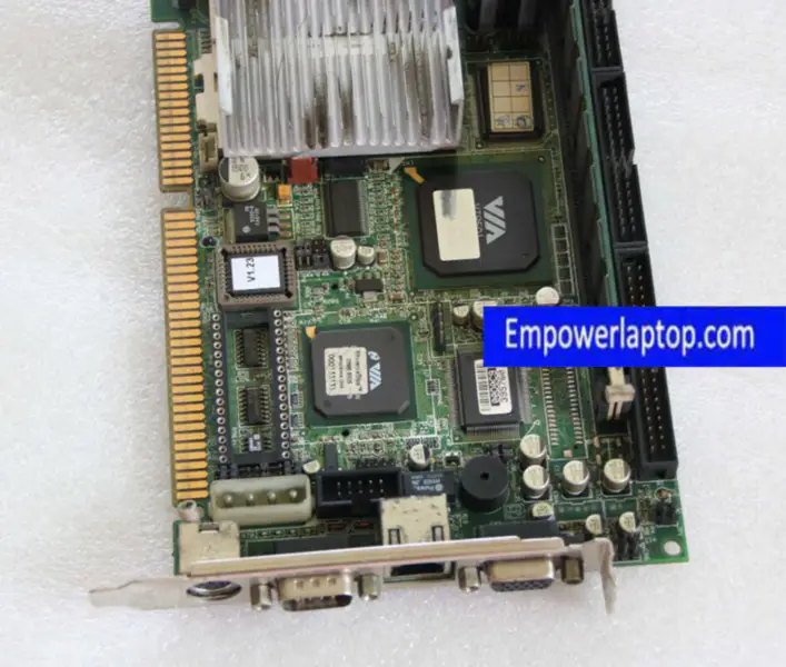 Advantech PCA-6752 REV:A2 puolikokoinen emolevy PCA-6752 CPU-muistilla varustettuna