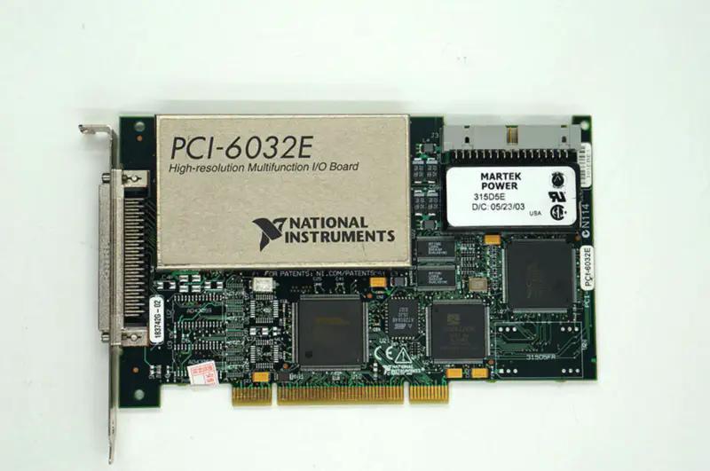 NI PCI-6032E Korkean resoluution monitoimi I/O-kortti DAQ-kortti käytetty tuote