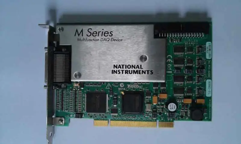 NI PCI-6259 16-bittinen nopea tiedonkeruukortti 779072-01