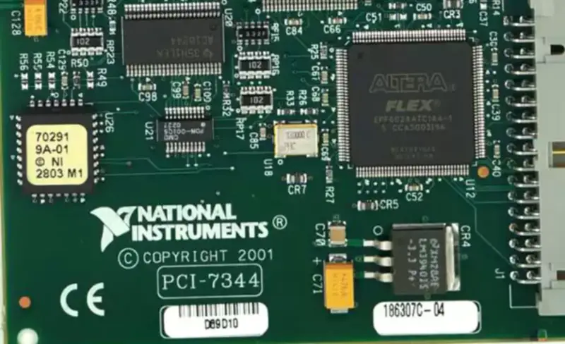 NI PCI-7344 4-akselinen PCI-askel-/Servo-ohjain