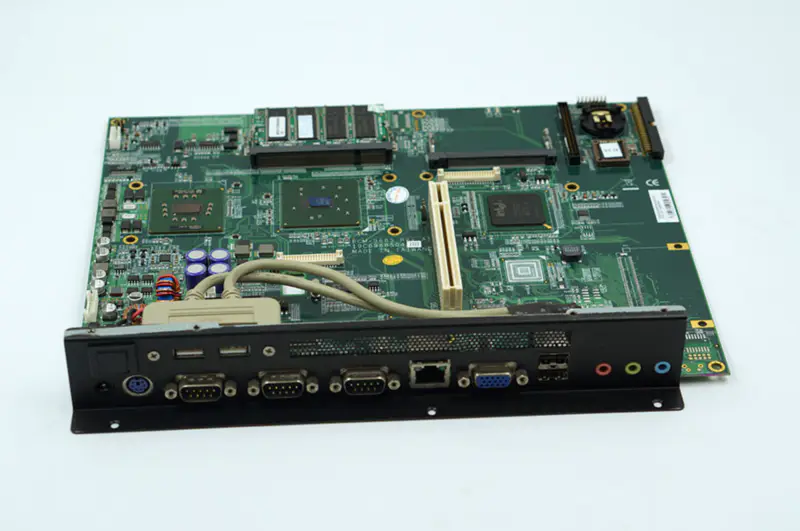 Advantechin teollisuusemolevy PCM-9685 REV.A1 teollisuusemolevy