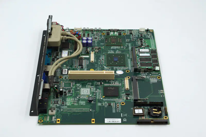Advantechin teollisuusemolevy PCM-9685 REV.A1 teollisuusemolevy