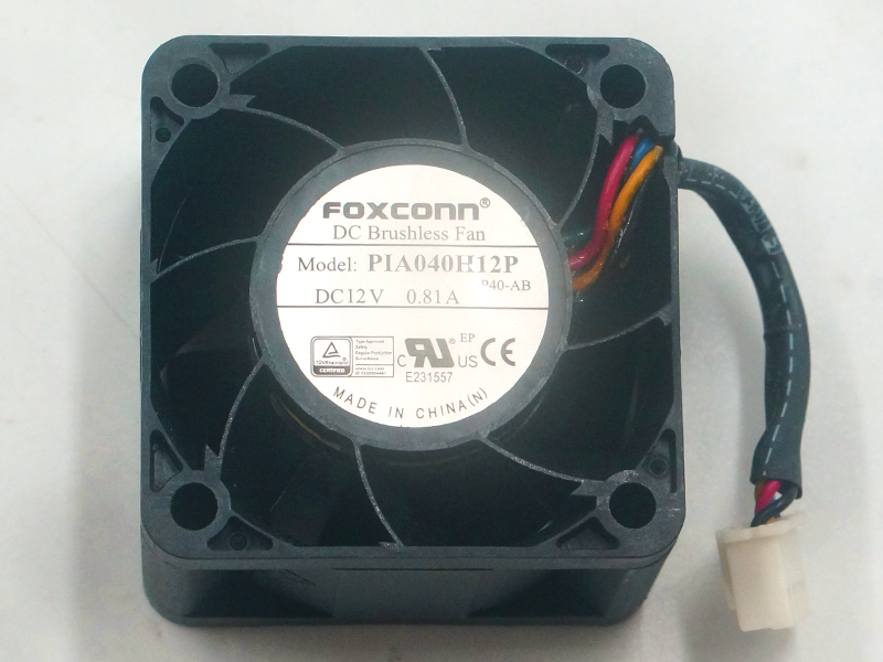 FOXCONN PIA040H12P Tuuletin