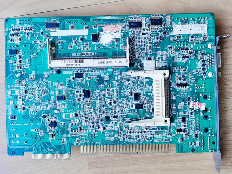 IEI PICOE-945GSE-N270-512MB-R10-emolevy
