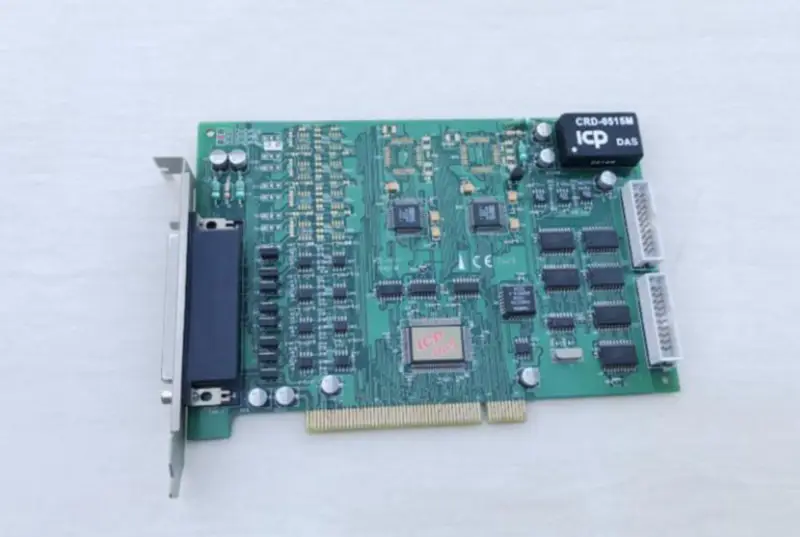 ICP DAS PIO-DA8 Universal PCI Bus 14-bittinen 8-kanavainen analoginen lähtökortti