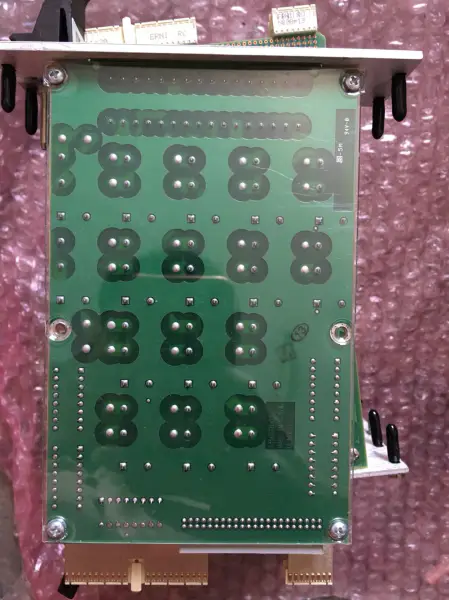 NI PXI-2565 777754-01 PXI-relemoduuli NI PXI-2565 777754-01 PXI-rele moduuli