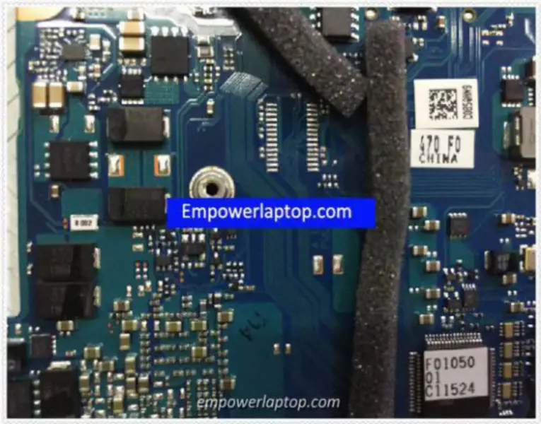 Toshiba FUL5Y4 Satellite R700 -emolevy (FUL5Y4)