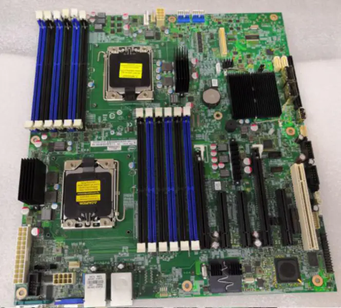 Intel S2400GP -palvelinemolevy