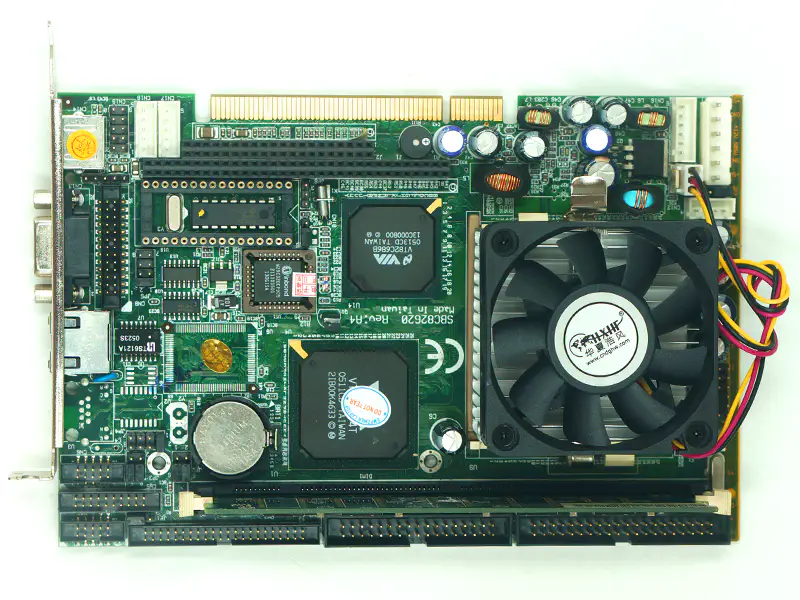 Axiomtek SBC82620 REV:A4 emolevy