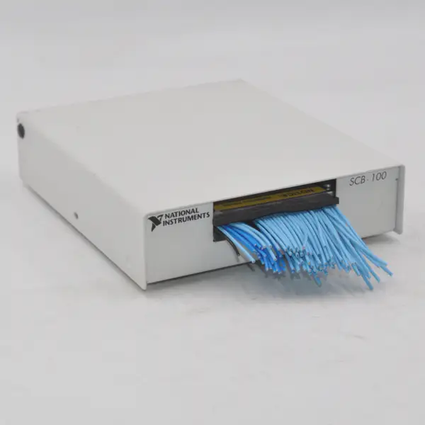 NI SCB-100 776990-01 Liitäntärasia