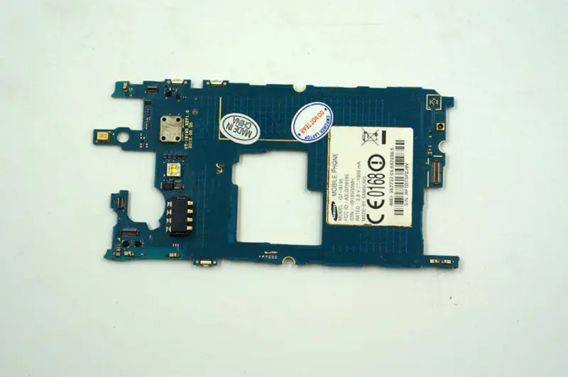 Samsung Galaxy S4 Mini i9195 lukitsematon emolevy