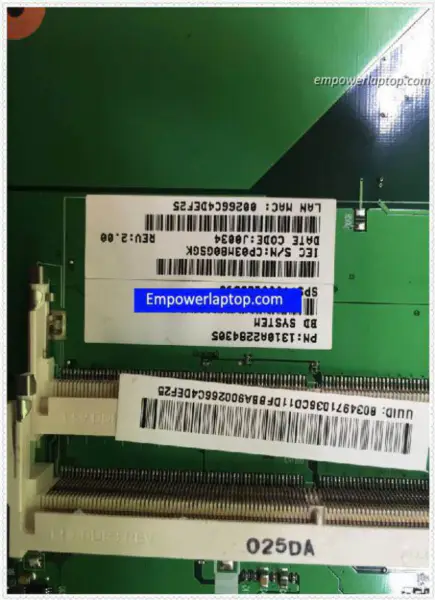 Toshiba L505 V000185590 Satellite L505 emolevy