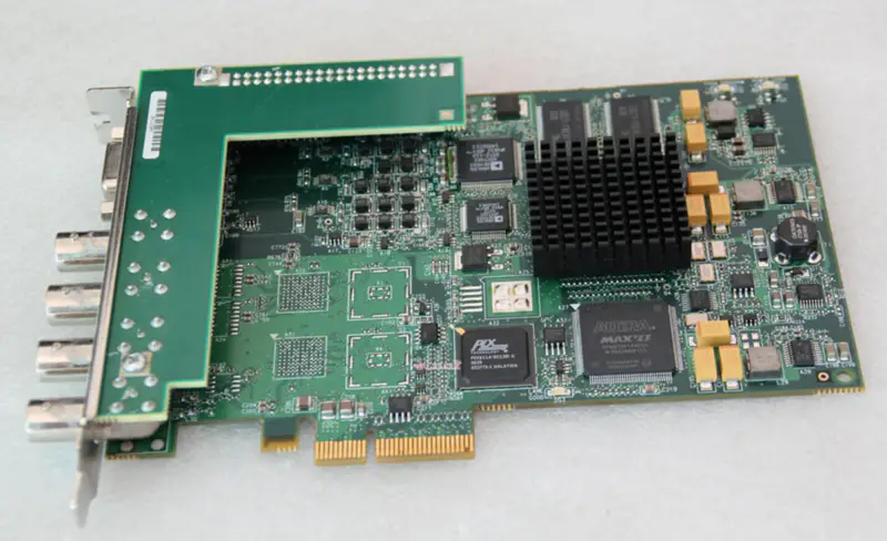 MATROX V10 Y7231-03 VI07IAOA/F* PCIE DAQ-kortti (PCIE DAQ)