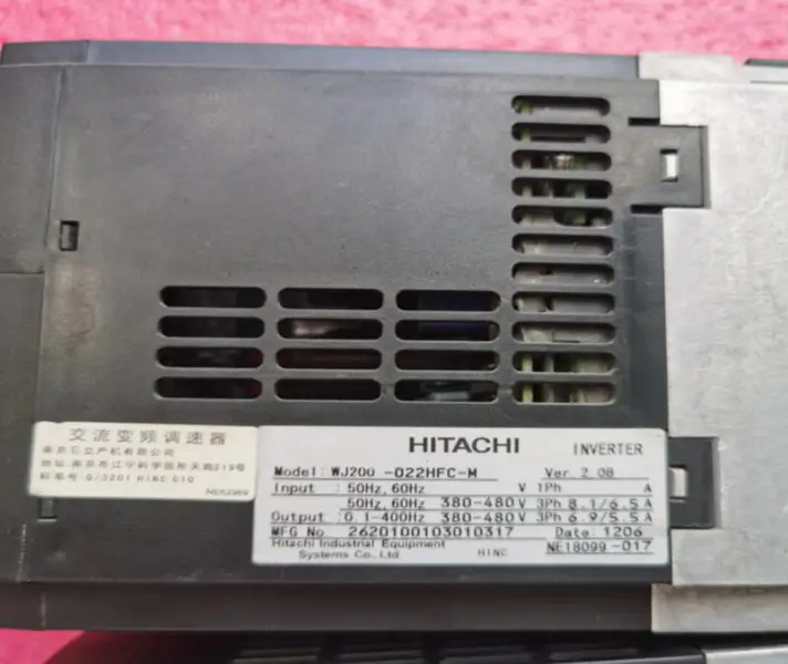 HITACHI INVERTTERI WJ200-022HFC-M 2.2KW UUSI