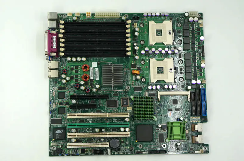 SuperMicro X6DH3-G2 8-porttinen SAS-palvelinemolevy RAID duplex 604