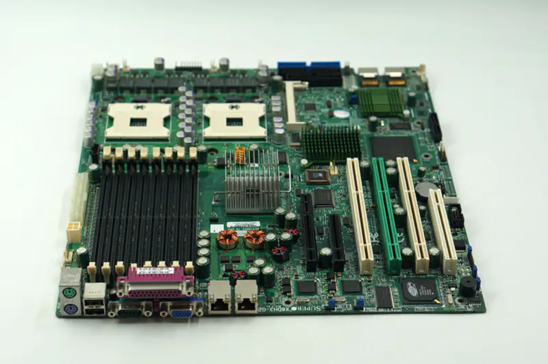 SuperMicro X6DH3-G2 8-porttinen SAS-palvelinemolevy RAID duplex 604