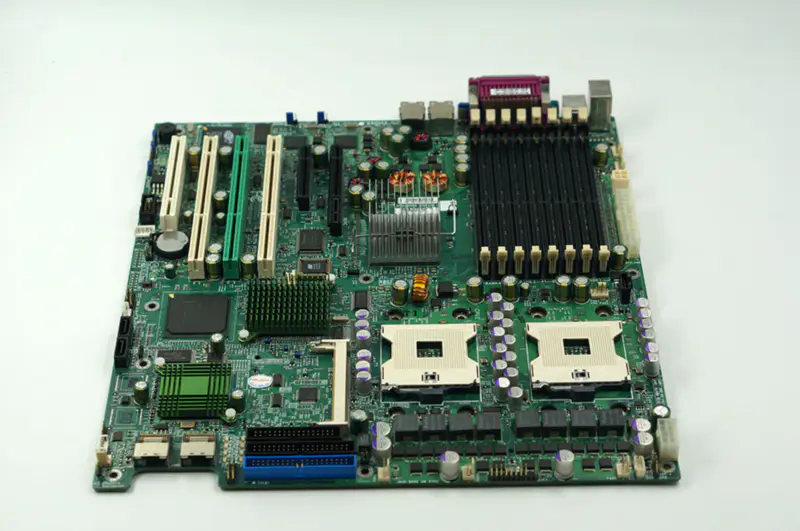 SuperMicro X6DH3-G2 8-porttinen SAS-palvelinemolevy RAID duplex 604