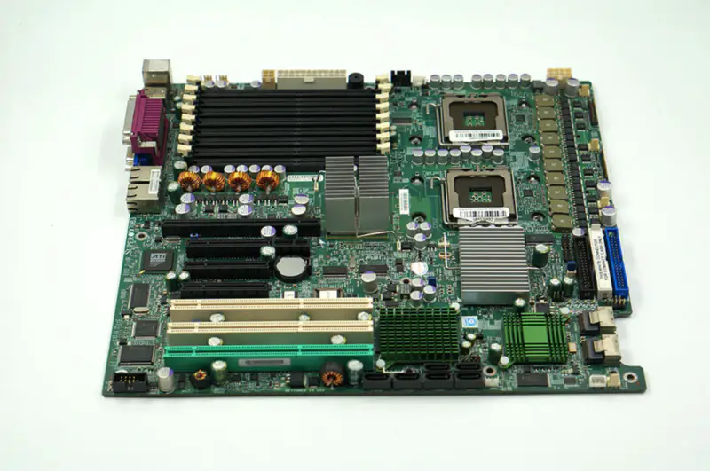 Supermicro X7DB3 -emolevy
