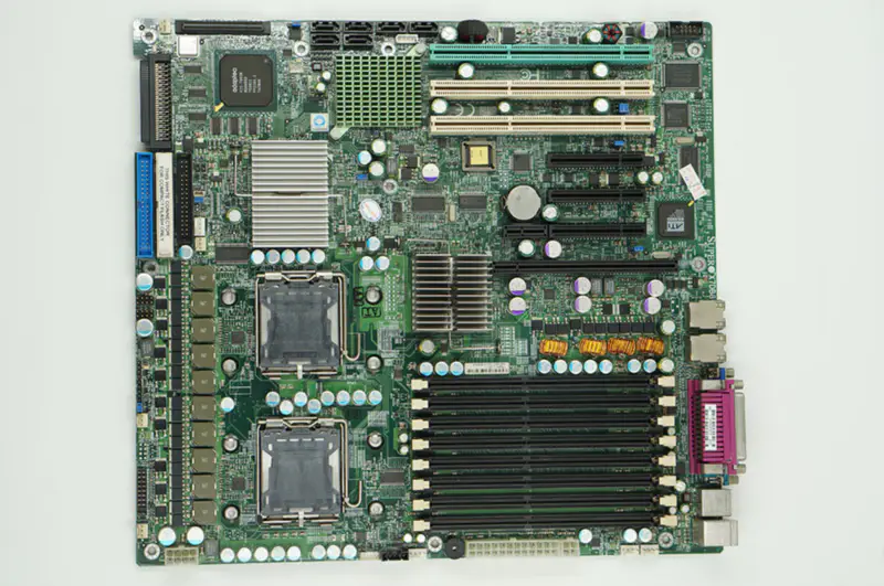 Supermicro X7DB8 REV:2.0 teollisuusemolevy