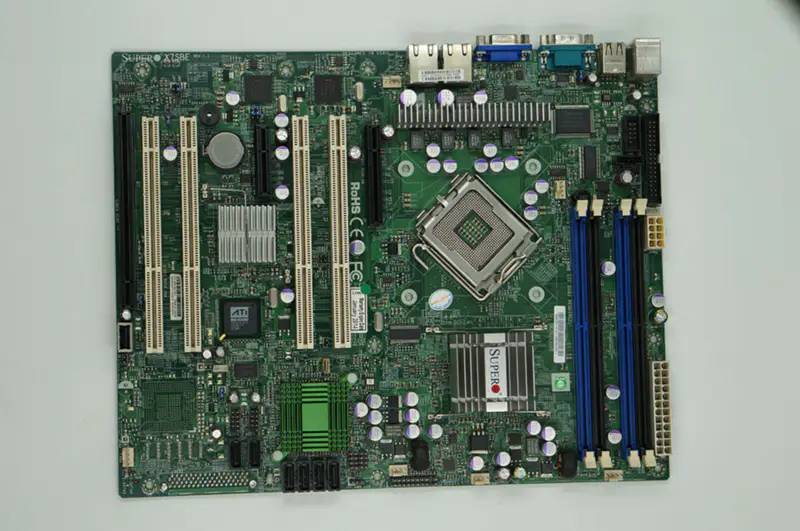 Supermicro X7SBE -palvelinemolevy