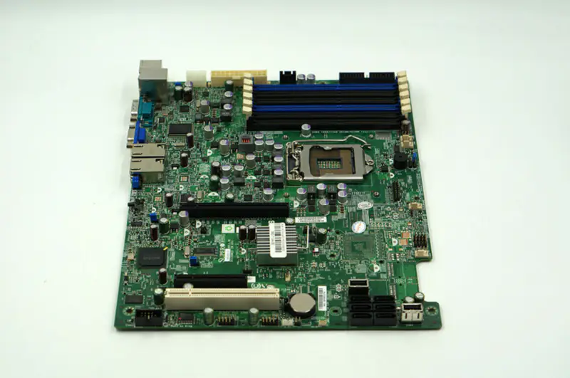 SuperMicro X8SIE-F LGA1156 Single Server -emolevy S3420 piirisarja 6 muistipaikkaa Dual Gigabit LAN