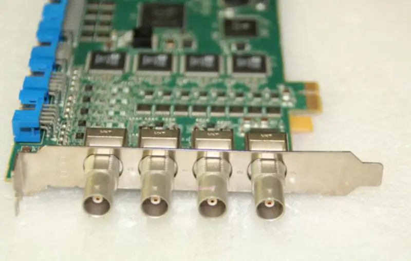 Matrox Morphis Y7281-00 MOR4VDE* kuvankaappauskortti
