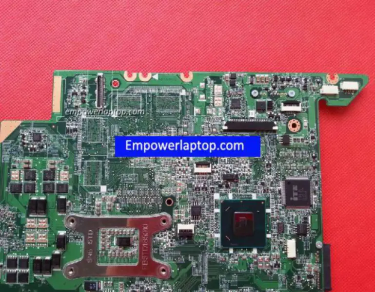 Lenovo Z470 DAKL6MB16G0 -emolevy, jossa on integroitu näytönohjain