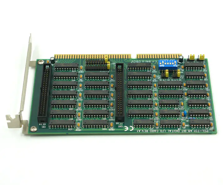 NI PCL-731 48-BITTINEN DIGITAALINEN I/O-KORTTI